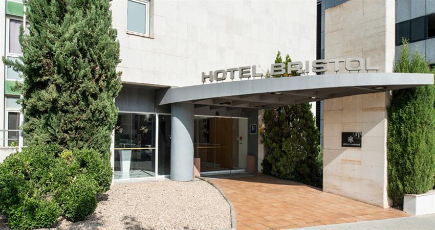 Catalonia Bristol Hotel Sant Andreu de la Barca Exterior photo